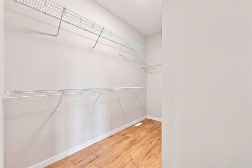 945 Chinook Winds Sw, Airdrie, AB - Indoor With Storage