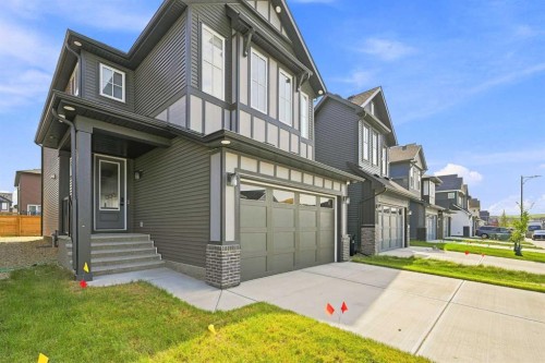 945 Chinook Winds Sw, Airdrie, AB - Outdoor
