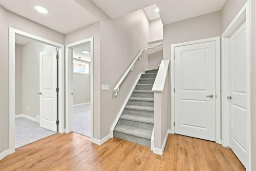 945 Chinook Winds Sw, Airdrie, AB - Indoor Photo Showing Other Room