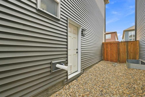 945 Chinook Winds Sw, Airdrie, AB - Outdoor