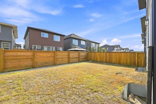 945 Chinook Winds Sw, Airdrie, AB - Outdoor
