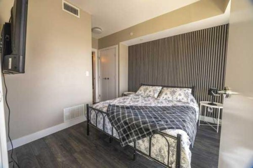 2407-1188 3Rd Street Se, Calgary, AB - Indoor Photo Showing Bedroom