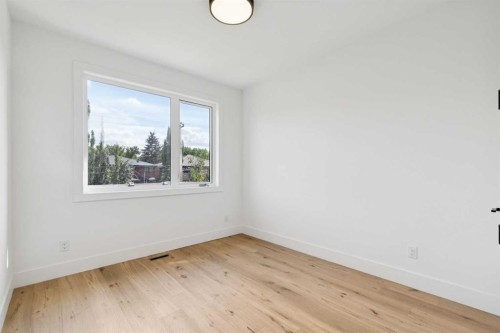 2607 5 Avenue Nw, Calgary, AB - Indoor Photo Showing Other Room