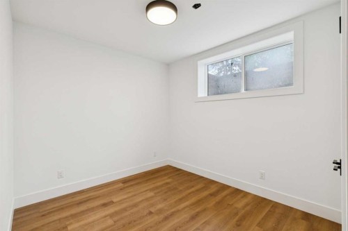 2607 5 Avenue Nw, Calgary, AB - Indoor Photo Showing Other Room