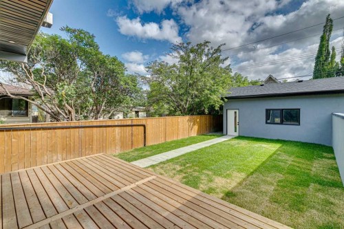 2607 5 Avenue Nw, Calgary, AB - Outdoor