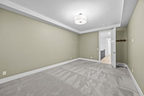 192 Magnolia Manor Se, Calgary, AB - Indoor Photo Showing Other Room