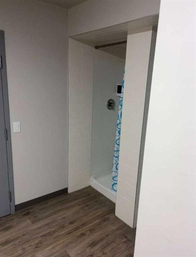 108-816 89 Avenue Sw, Calgary, AB - Indoor Photo Showing Other Room