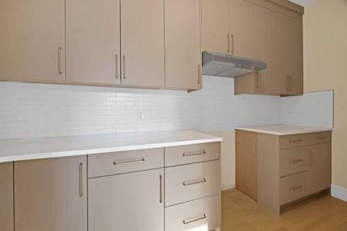 506 Waterford Rise, Chestermere, AB - Indoor Photo Showing Kitchen