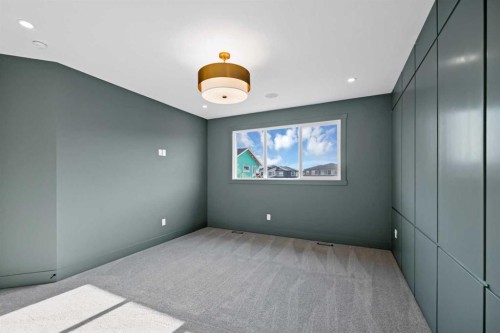 506 Waterford Rise, Chestermere, AB - Indoor Photo Showing Other Room