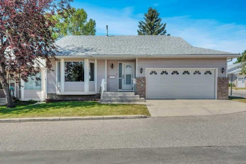 33 Riverview Point Se, Calgary, AB - Outdoor With Facade