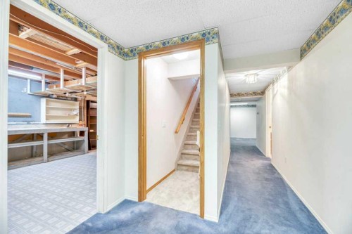 33 Riverview Point Se, Calgary, AB - Indoor Photo Showing Other Room