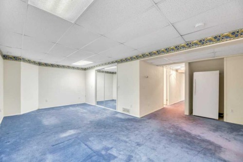 33 Riverview Point Se, Calgary, AB - Indoor Photo Showing Other Room