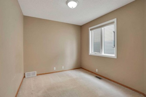 332 Harvest Hills Drive Ne, Calgary, AB - Indoor Photo Showing Other Room