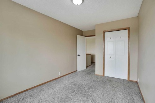332 Harvest Hills Drive Ne, Calgary, AB - Indoor Photo Showing Other Room