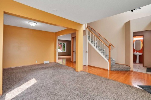 332 Harvest Hills Drive Ne, Calgary, AB - Indoor Photo Showing Other Room