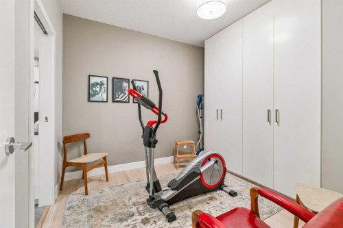 210-1521 26 Avenue Sw, Calgary, AB - Indoor