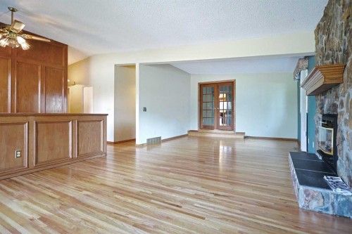 4904 Verulum Place Nw, Calgary, AB - Indoor