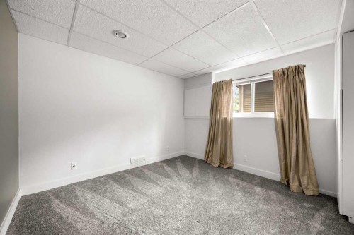 1064 Evergreen Circle, Canmore, AB - Indoor Photo Showing Other Room
