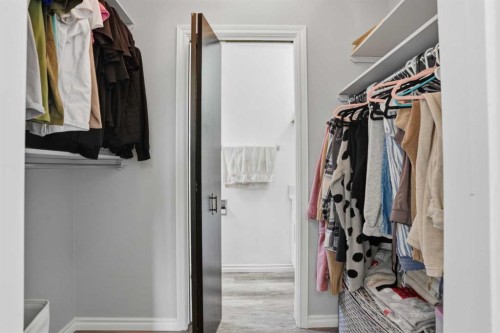 203 Shawglen Road Sw, Calgary, AB - Indoor With Storage