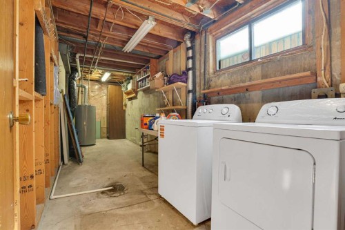 6 Jensen Crescent Ne, Airdrie, AB - Indoor Photo Showing Laundry Room