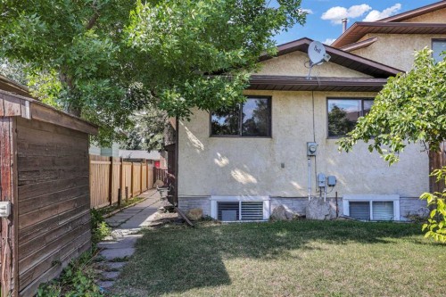 6 Jensen Crescent Ne, Airdrie, AB - Outdoor
