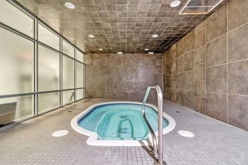 1808-210 15 Avenue Se, Calgary, AB - Indoor Photo Showing Other Room
