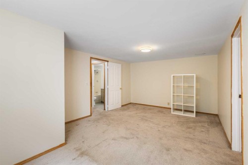 13 Bernard Drive Nw, Calgary, AB - Indoor Photo Showing Other Room