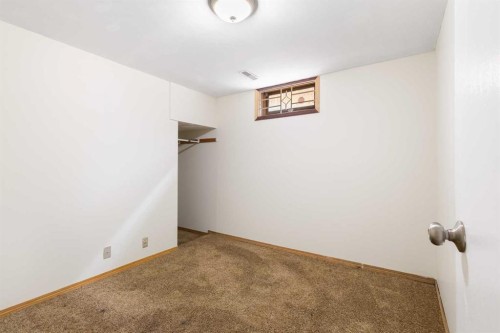 13 Bernard Drive Nw, Calgary, AB - Indoor Photo Showing Other Room