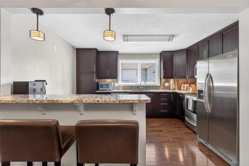 2301 4 Avenue Nw, Calgary, AB - Indoor Photo Showing Kitchen With Upgraded Kitchen
