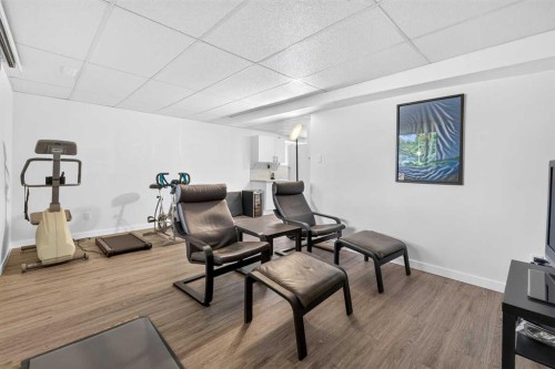 2301 4 Avenue Nw, Calgary, AB - Indoor