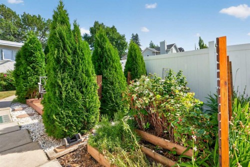 2301 4 Avenue Nw, Calgary, AB - Outdoor
