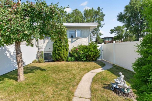 2301 4 Avenue Nw, Calgary, AB - Outdoor