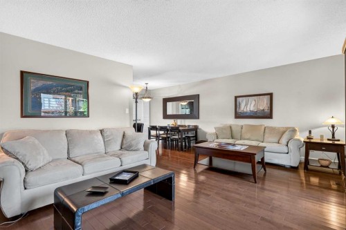 2301 4 Avenue Nw, Calgary, AB - Indoor Photo Showing Living Room