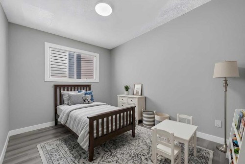 723 55 Avenue Sw, Calgary, AB - Indoor Photo Showing Bedroom