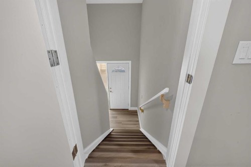 723 55 Avenue Sw, Calgary, AB - Indoor Photo Showing Other Room