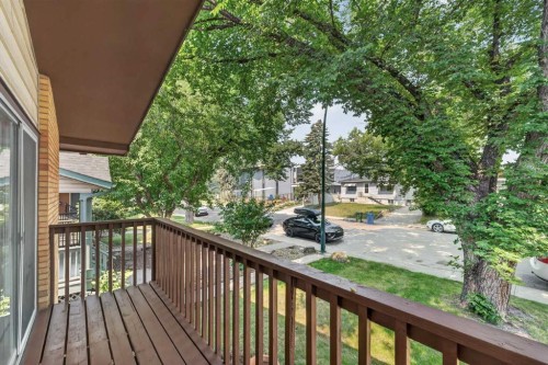 723 55 Avenue Sw, Calgary, AB - Outdoor