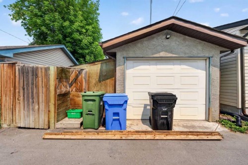 723 55 Avenue Sw, Calgary, AB - Outdoor With Exterior