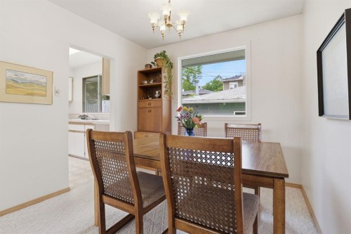 908 30 Avenue Nw, Calgary, AB - Indoor Photo Showing Dining Room