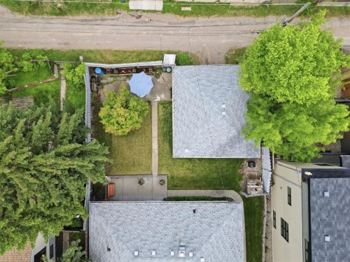 908 30 Avenue Nw, Calgary, AB - Outdoor