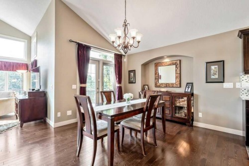 259 Willow Ridge Manor, Diamond Valley, AB - Indoor Photo Showing Dining Room