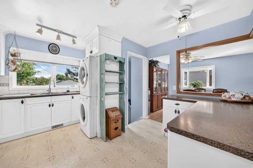 7828 10 Street Nw, Calgary, AB - Indoor