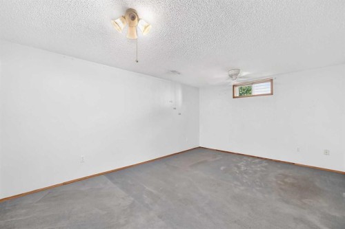 7828 10 Street Nw, Calgary, AB - Indoor Photo Showing Other Room