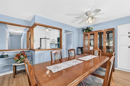 7828 10 Street Nw, Calgary, AB - Indoor Photo Showing Dining Room