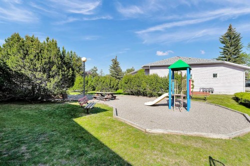 68 Catalina Circle Ne, Calgary, AB - Outdoor