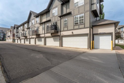 205 New Brighton Villas Se, Calgary, AB - Outdoor