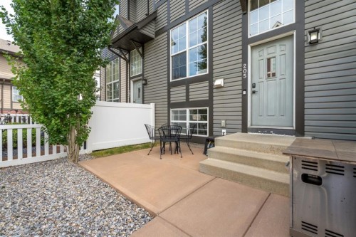205 New Brighton Villas Se, Calgary, AB - Outdoor