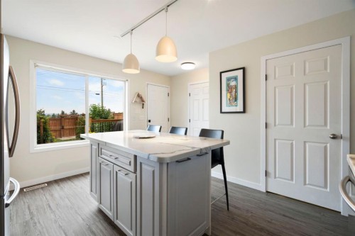 7865 24 Street Se, Calgary, AB - Indoor