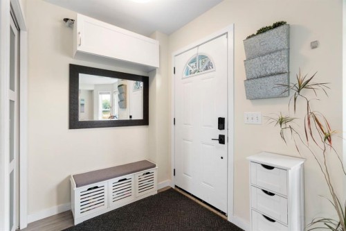 7865 24 Street Se, Calgary, AB - Indoor Photo Showing Other Room