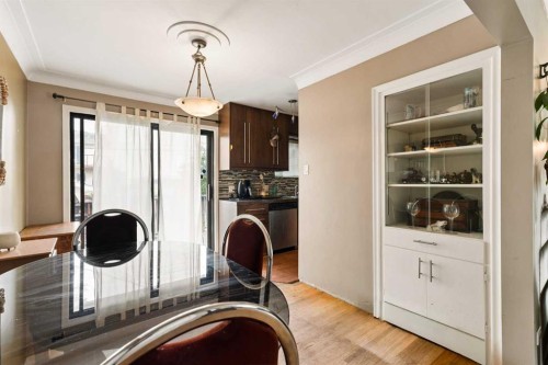 440 36 Avenue Nw, Calgary, AB - Indoor