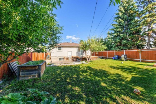1831 43 Street Se, Calgary, AB - Outdoor